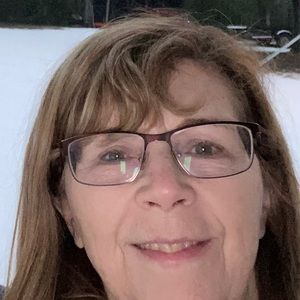 Meet your Posher, Laurie